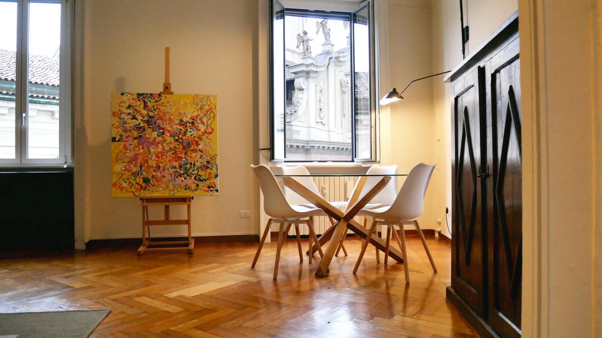 Living Uniqc Apartment - Duomo Milan Bagian luar foto