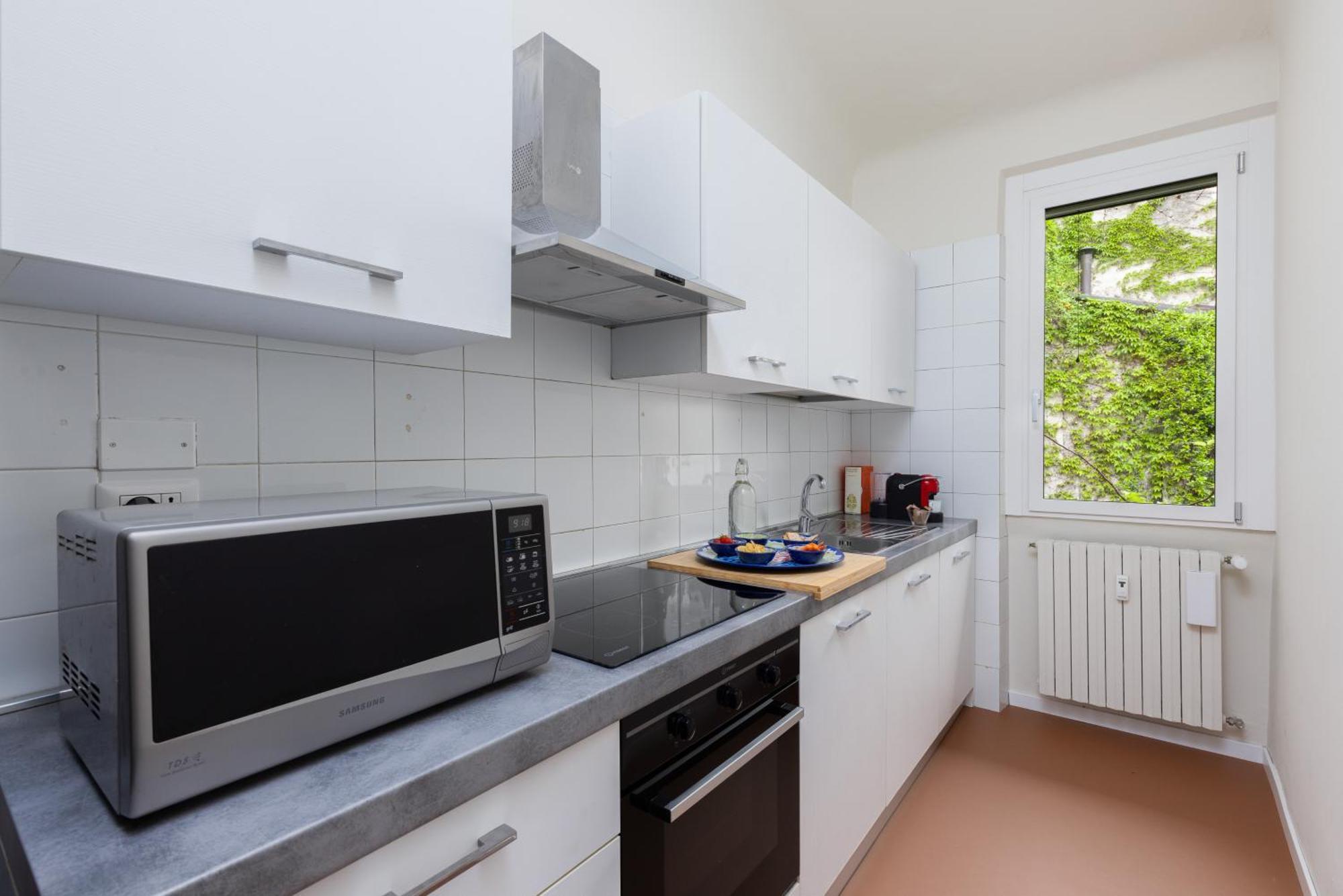 Living Uniqc Apartment - Duomo Milan Bagian luar foto